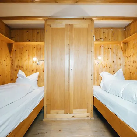 Chalet Huesli Dom wakacyjny *
